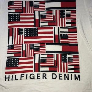 Tommy Hilfiger Graphic T